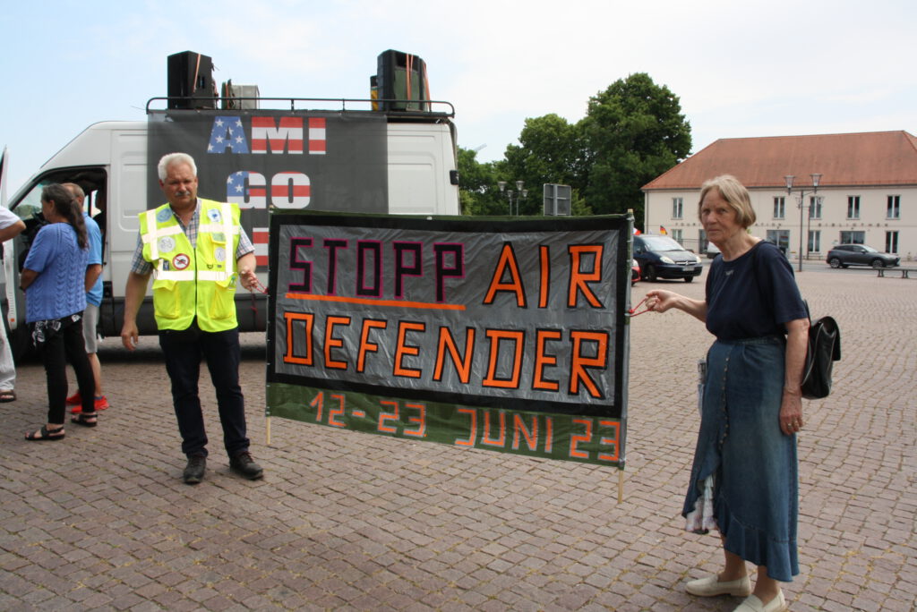 Demo gegen Air Defender 23 No 10.06. Oranienburg