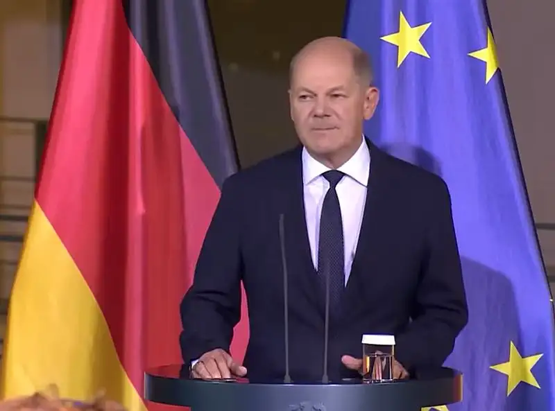 Statement von Bundeskanzler Olaf Scholz zur Entlassung des Bundesfinanzministers. Screenshot von YouTube-Video der Bundesregierung